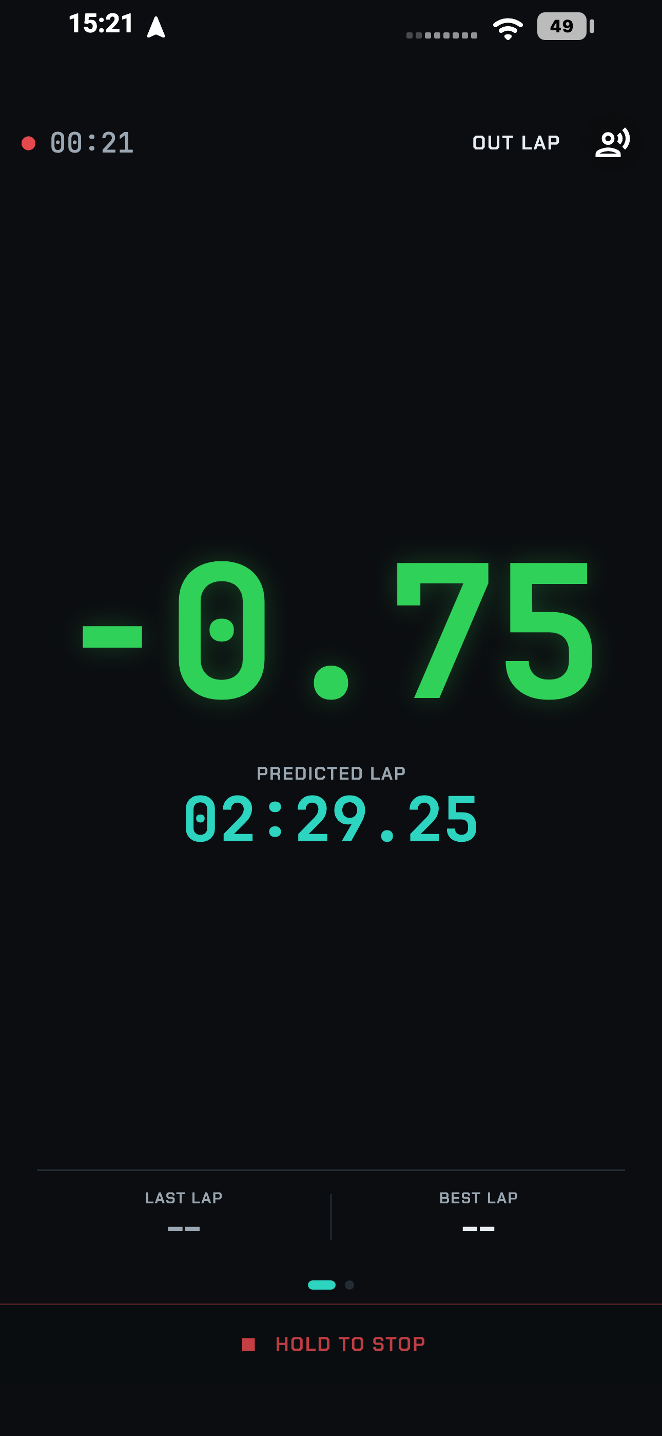 Live session screen showing lap timer, delta and telemetry